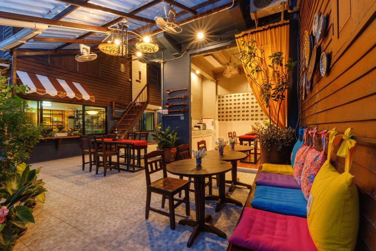 Hostel Ilili House Chiang Mai Zewnętrze zdjęcie