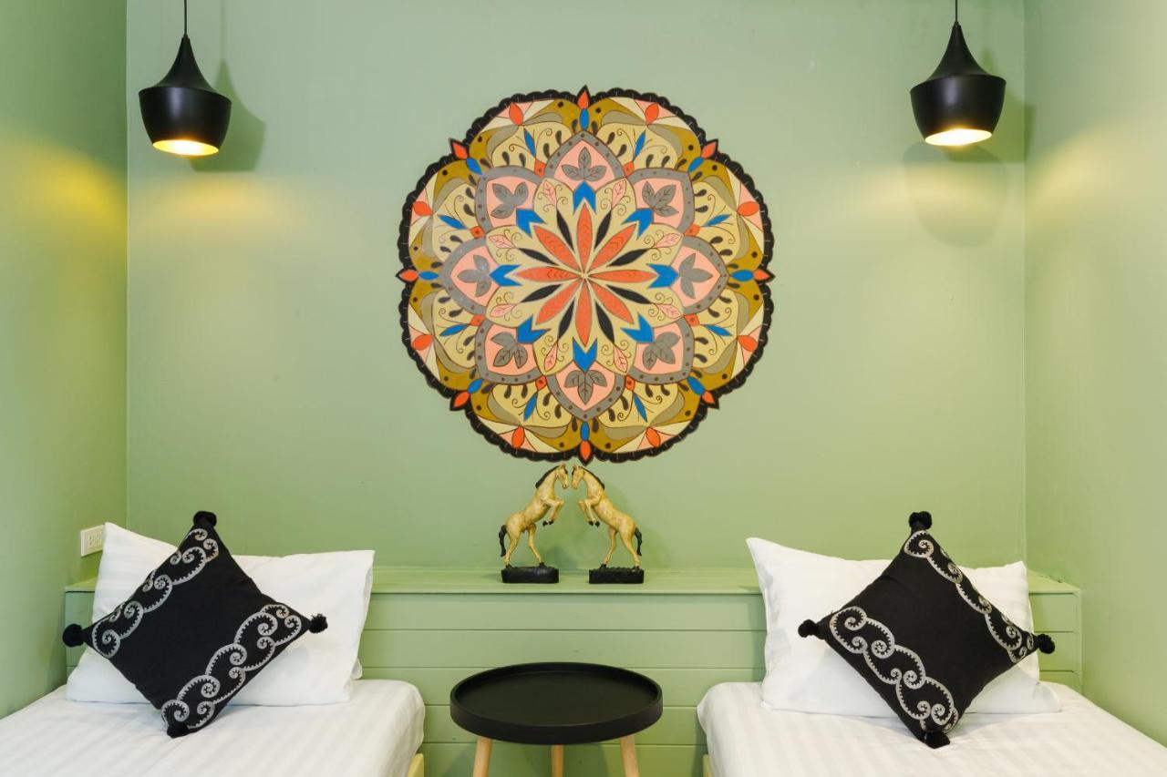 Hostel Ilili House Chiang Mai Zewnętrze zdjęcie