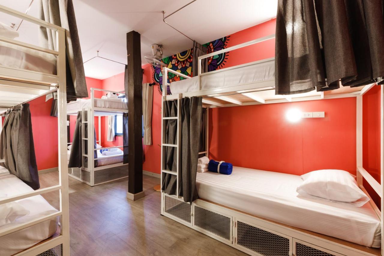 Hostel Ilili House Chiang Mai Zewnętrze zdjęcie